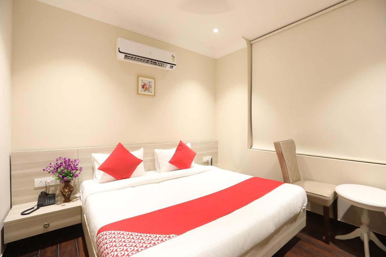 Oyo 43009 The Palm Green Hotel Indraprast Luaran gambar