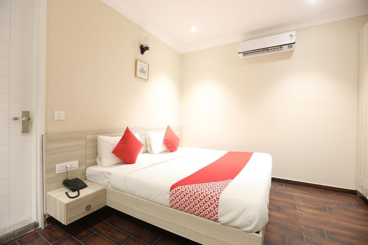 Oyo 43009 The Palm Green Hotel Indraprast Luaran gambar