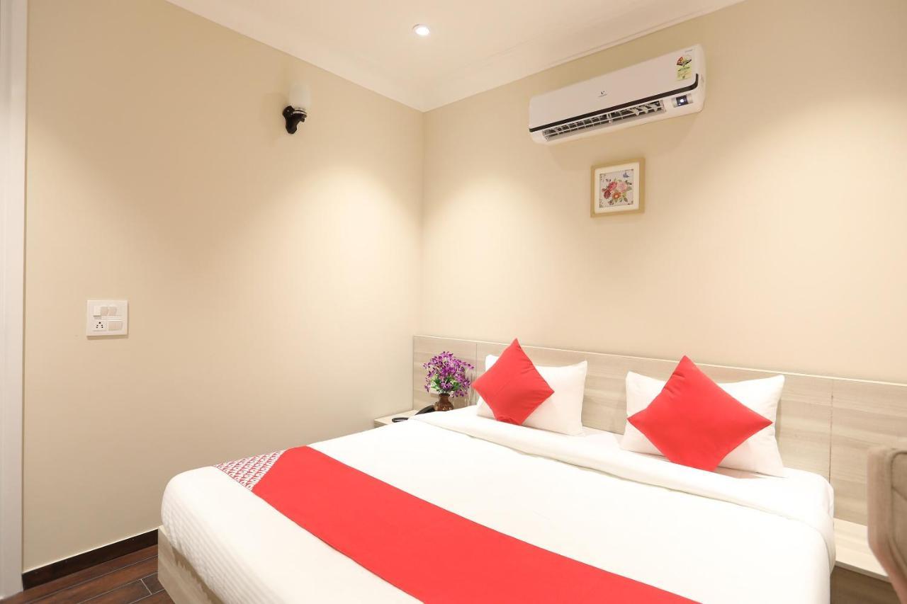 Oyo 43009 The Palm Green Hotel Indraprast Luaran gambar